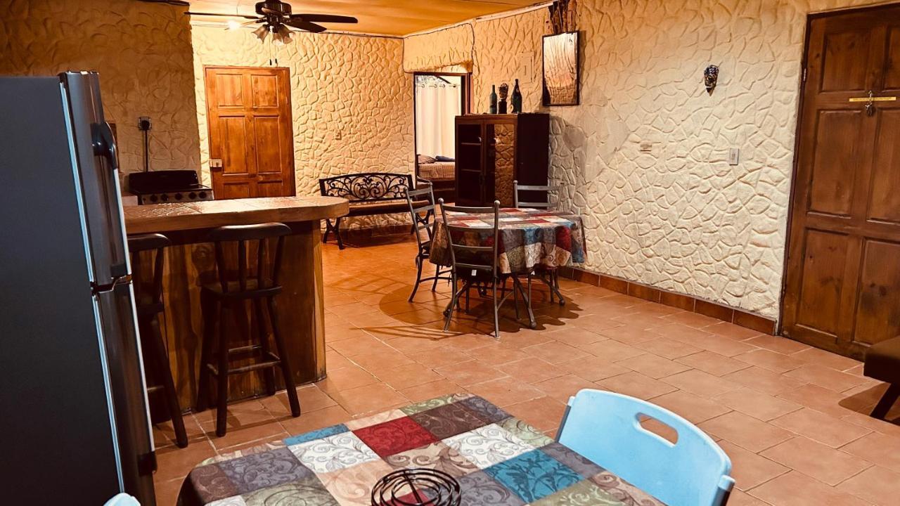 Casa Encantada Offers You Two-Bedroom House, 1 Tiny Apartment & 3 Double Rooms Мануель-Антоніо Екстер'єр фото