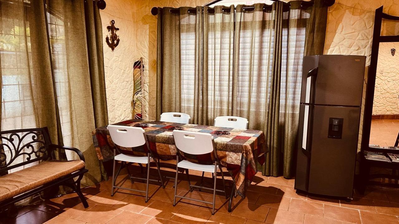 Casa Encantada Offers You Two-Bedroom House, 1 Tiny Apartment & 3 Double Rooms Мануель-Антоніо Екстер'єр фото